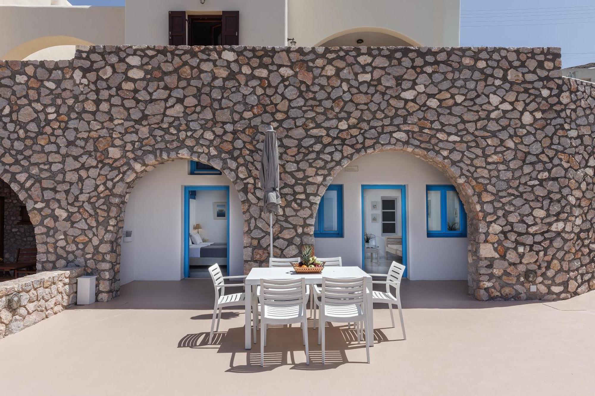 Zatrikion Santorini Villas Pyrgos Kallistis Exterior foto